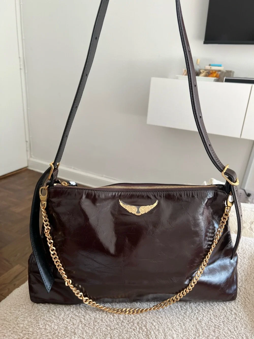 Zadig & Voltaire Black Patent Shoulder Bag with Gold Chain - Picture 3 of 4
